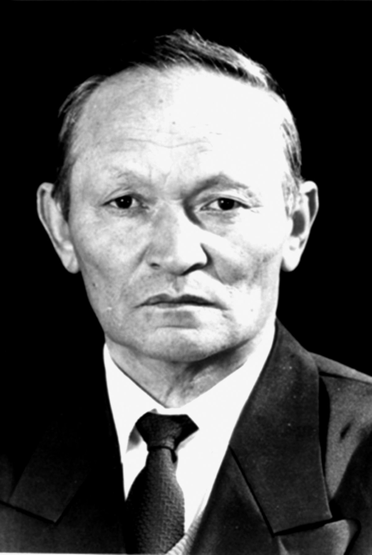 Дүйсенбин Пернебай